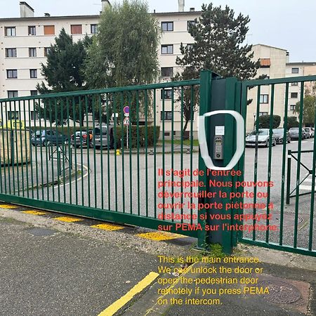 Appartement Periurbain De Paris Et Versailles Les Clayes-Sous-Bois Zewnętrze zdjęcie